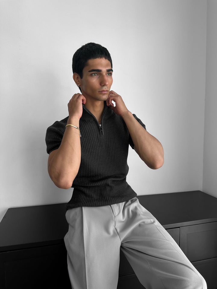 Lieknas Fit Mock Neck Zip T-shirt - Antracitas