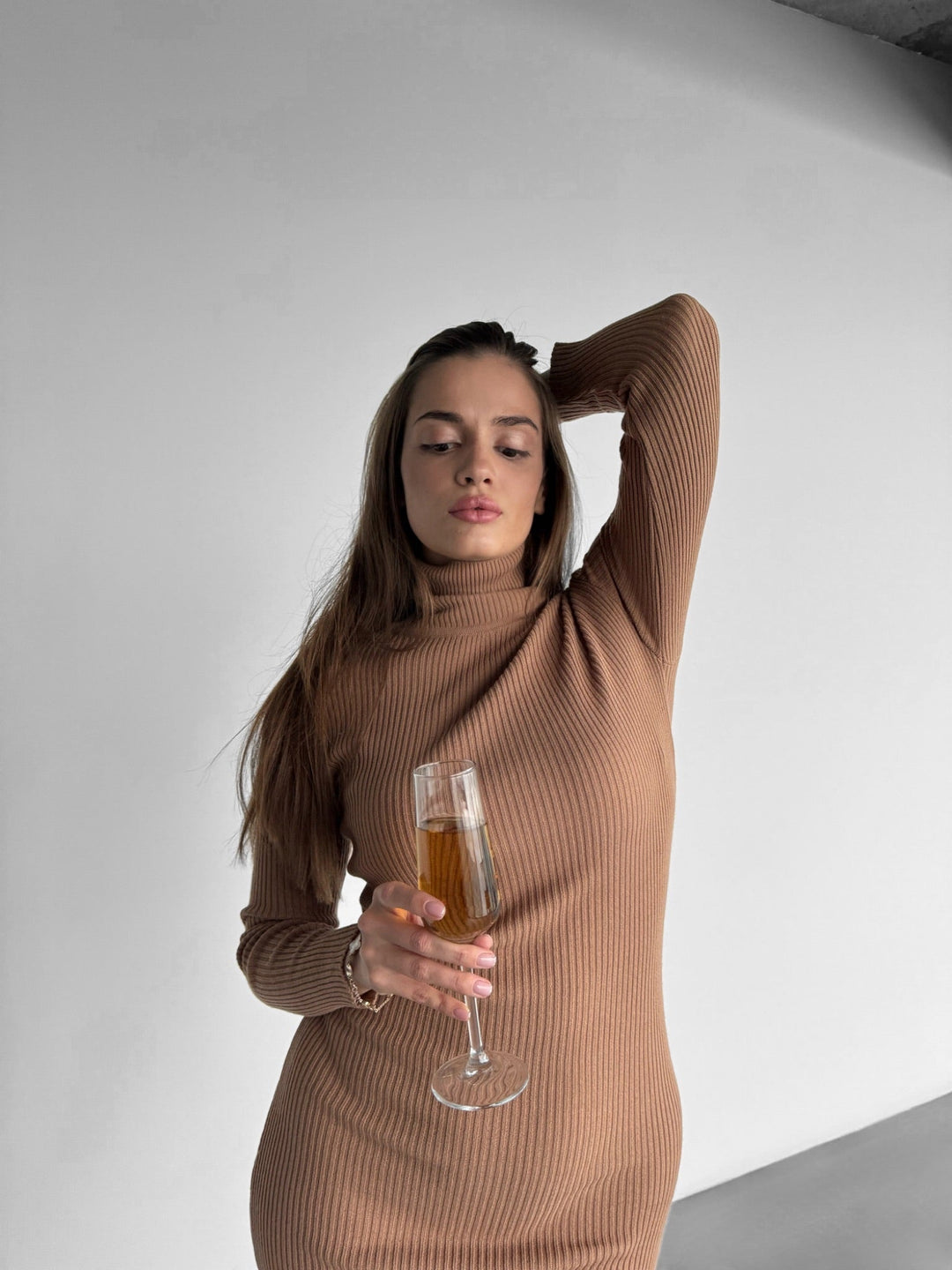 Aukštos Kaklo Megztinis Suknelė - Kamelė