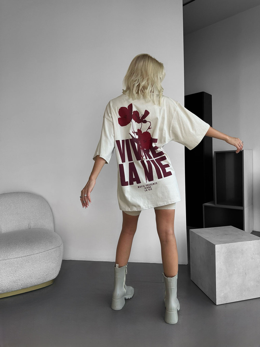 Oversize Vivre la Vie marškinėliai - Bežiniai