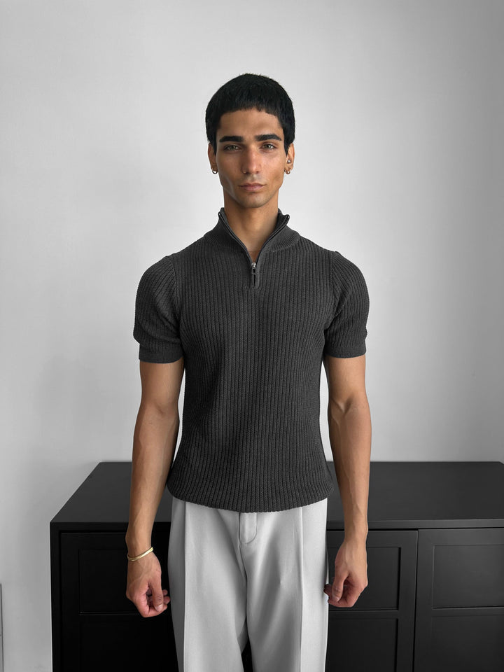 Lieknas Fit Mock Neck Zip T-shirt - Antracitas