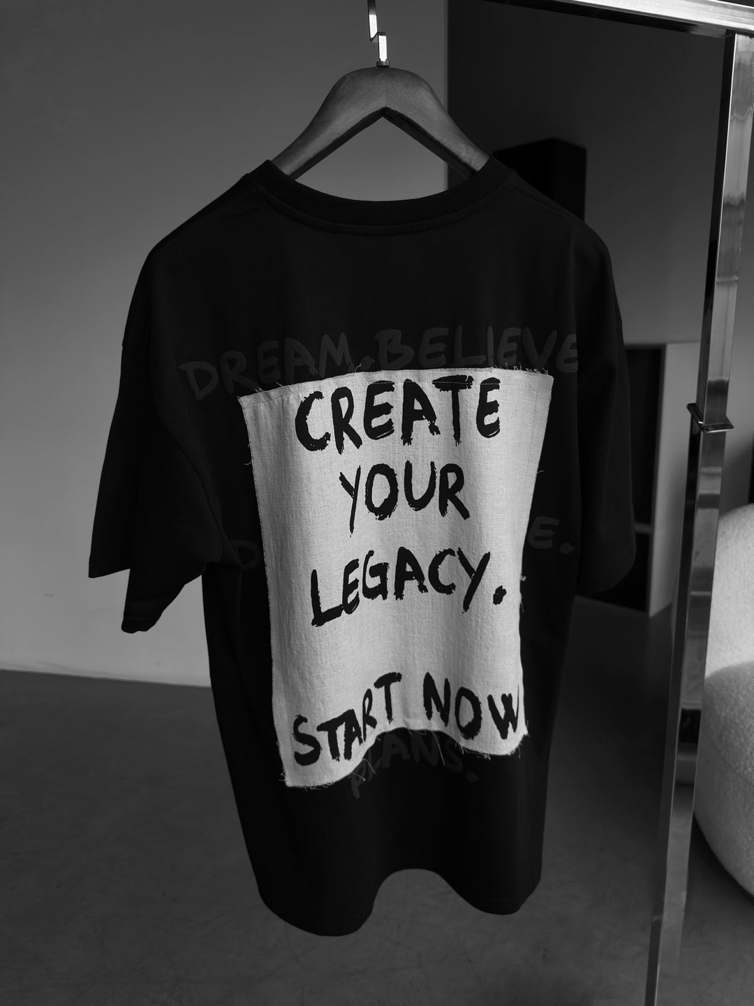 Oversize Legacy T-shirt - Juoda